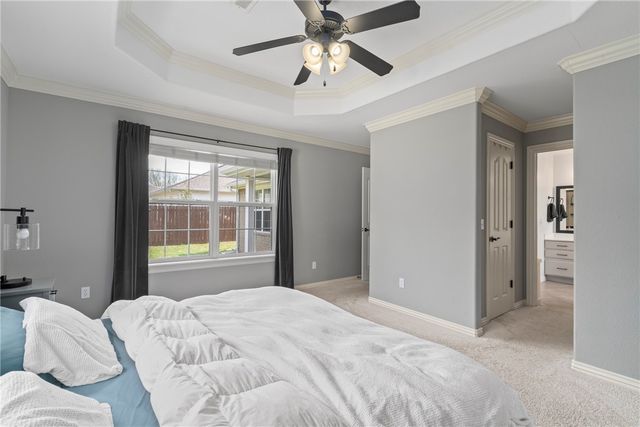 795 Deer Lodge Court, Siloam Springs, AR 72761