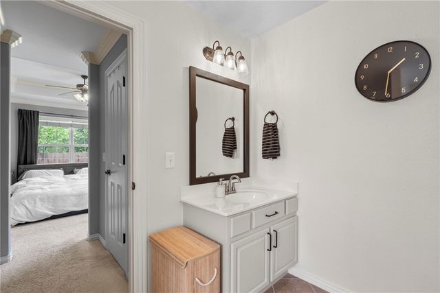 795 Deer Lodge Court, Siloam Springs, AR 72761