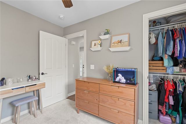 795 Deer Lodge Court, Siloam Springs, AR 72761