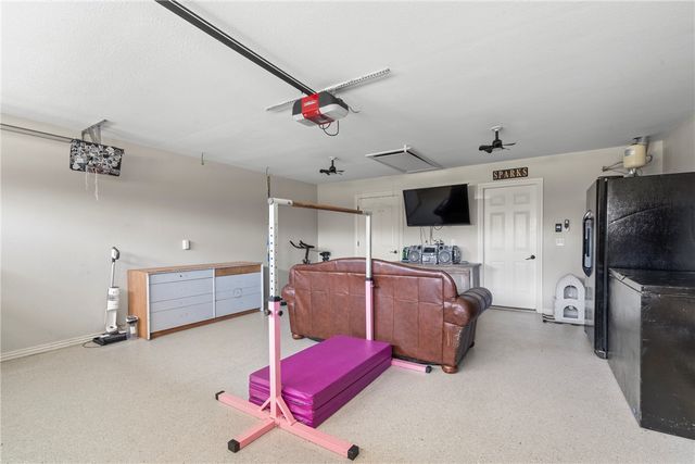 795 Deer Lodge Court, Siloam Springs, AR 72761