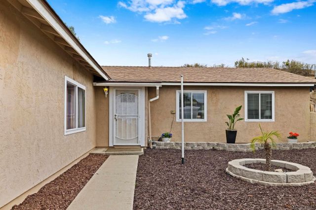 9909 Winchester Way, Lakeside, CA 92040