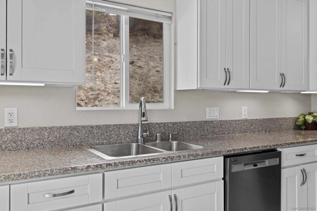 9909 Winchester Way, Lakeside, CA 92040