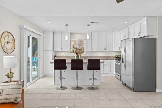 9909 Winchester Way, Lakeside, CA 92040