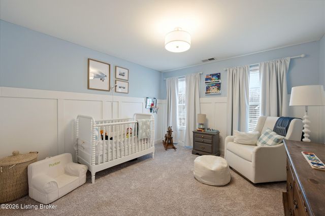 512 Wooded Falls Rd, Louisville, KY 40243