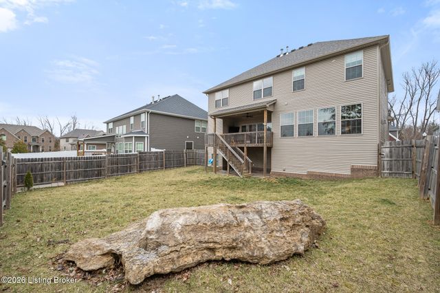 512 Wooded Falls Rd, Louisville, KY 40243