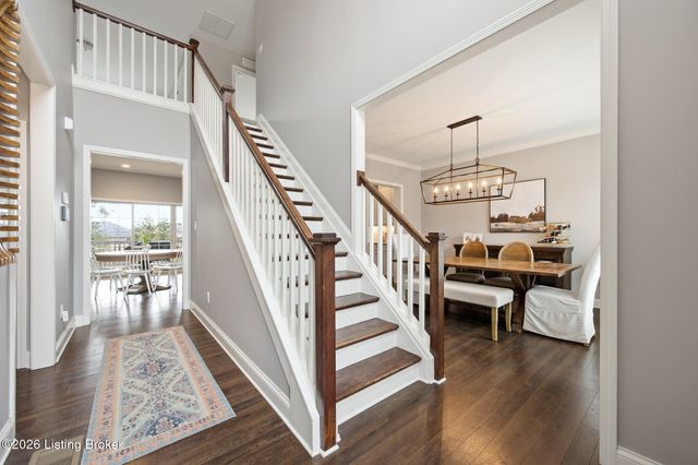 512 Wooded Falls Rd, Louisville, KY 40243