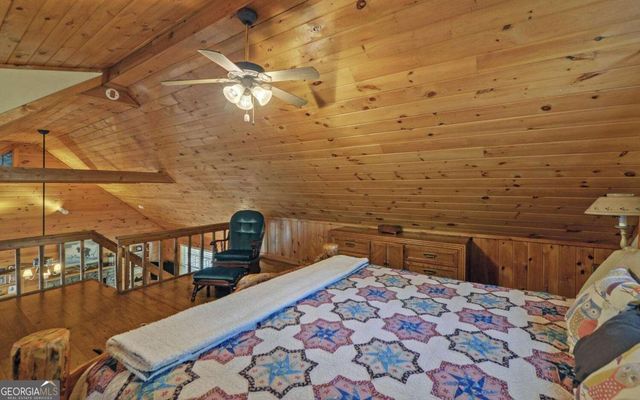 380 Bear Foot Drive, Blue Ridge, GA 30513
