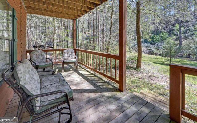 380 Bear Foot Drive, Blue Ridge, GA 30513