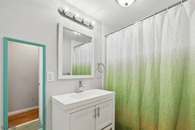 147 Brookside Ave 2, Irvington Twp., NJ 07111