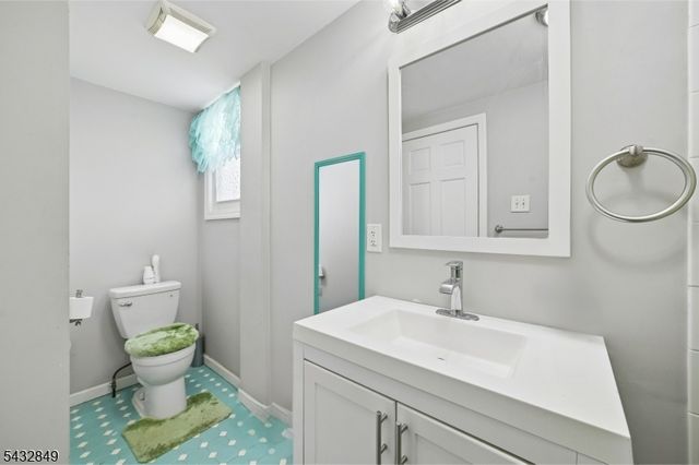 147 Brookside Ave 2, Irvington Twp., NJ 07111