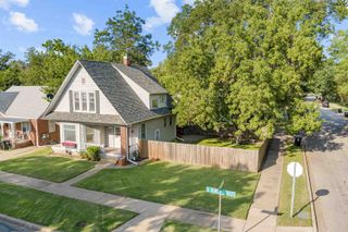 1402 S 9th St, Salina, KS 67401