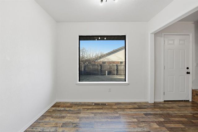 2001 Rushing Springs Trail, Edmond, OK 73013