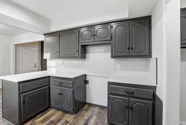 2001 Rushing Springs Trail, Edmond, OK 73013