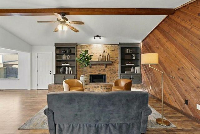 2001 Rushing Springs Trail, Edmond, OK 73013