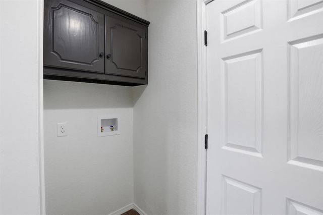 2001 Rushing Springs Trail, Edmond, OK 73013