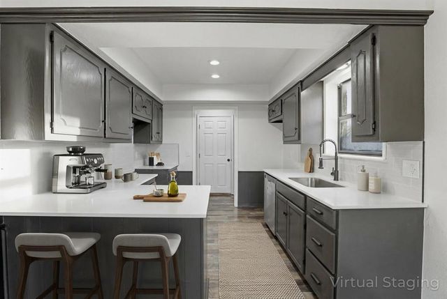 2001 Rushing Springs Trail, Edmond, OK 73013