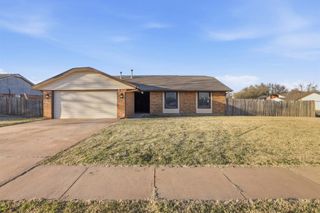2001 Rushing Springs Trail, Edmond, OK 73013