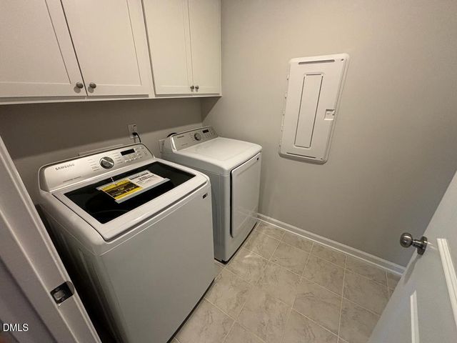 2460 E Hutch Lane, Apex, NC 27523