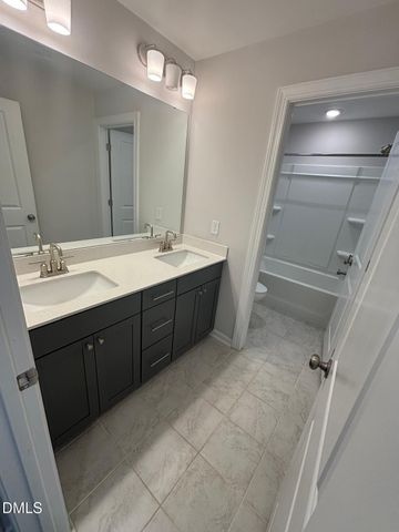 2460 E Hutch Lane, Apex, NC 27523