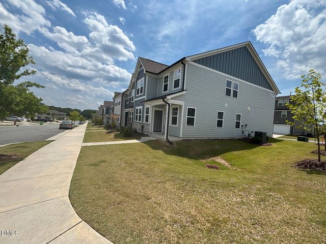 2460 E Hutch Lane, Apex, NC 27523