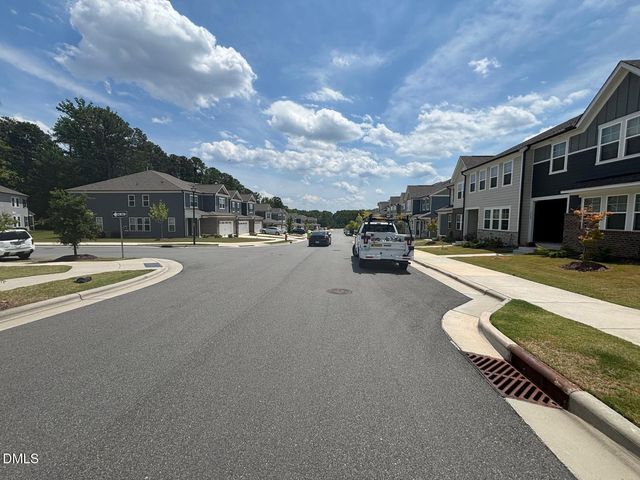 2460 E Hutch Lane, Apex, NC 27523