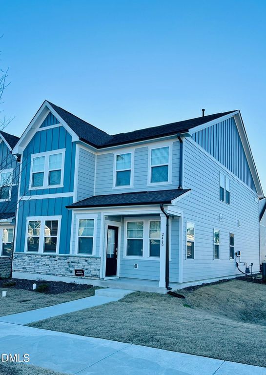 2460 E Hutch Lane, Apex, NC 27523