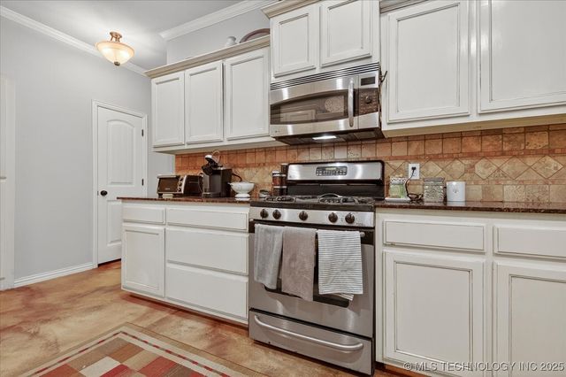 2081 Osage Avenue, Bartlesville, OK 74003