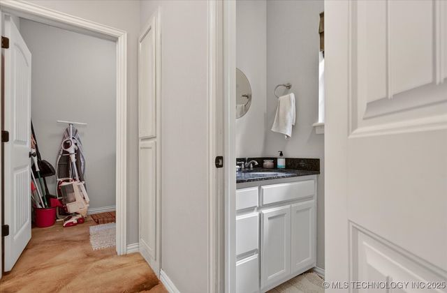 2081 Osage Avenue, Bartlesville, OK 74003