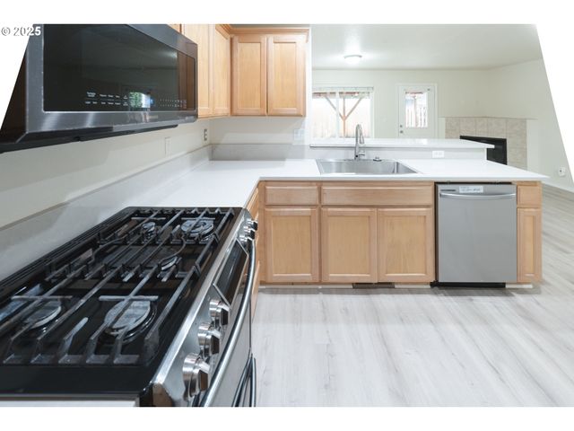 1926 27TH Ave, Forest Grove, OR 97116