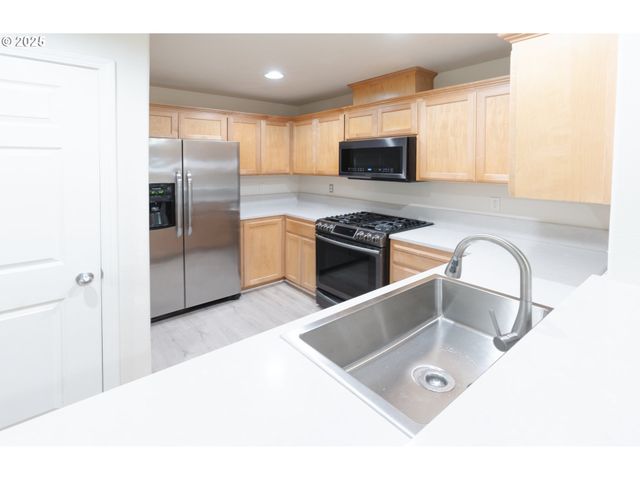 1926 27TH Ave, Forest Grove, OR 97116