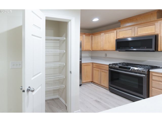 1926 27TH Ave, Forest Grove, OR 97116