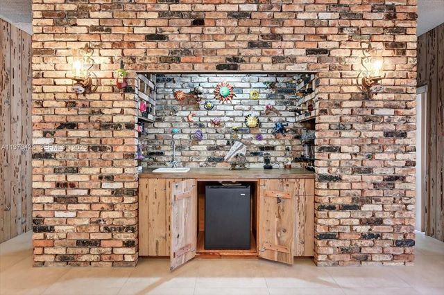 8261 SW 186th St, Cutler Bay, FL 33157