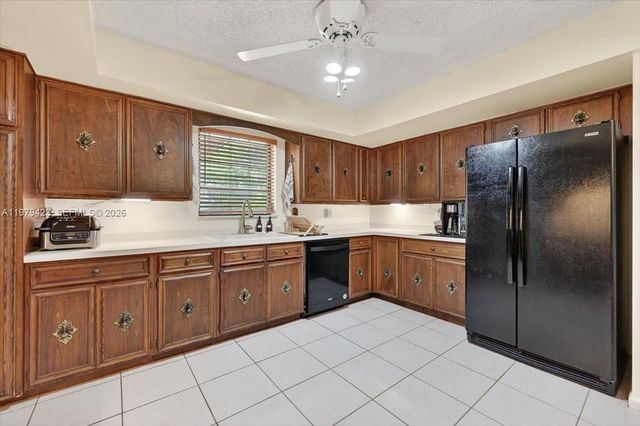 8261 SW 186th St, Cutler Bay, FL 33157