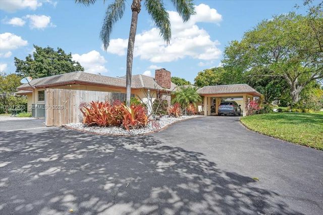 8261 SW 186th St, Cutler Bay, FL 33157