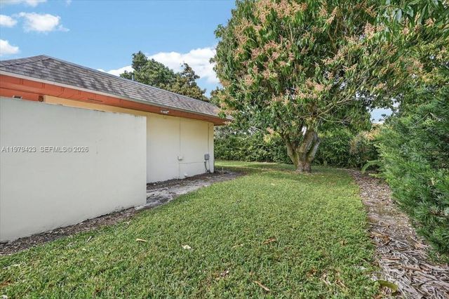 8261 SW 186th St, Cutler Bay, FL 33157