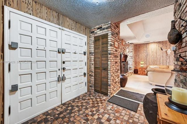 8261 SW 186th St, Cutler Bay, FL 33157