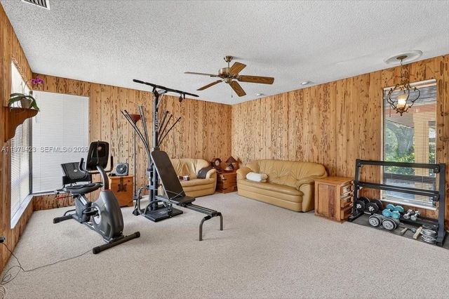 8261 SW 186th St, Cutler Bay, FL 33157