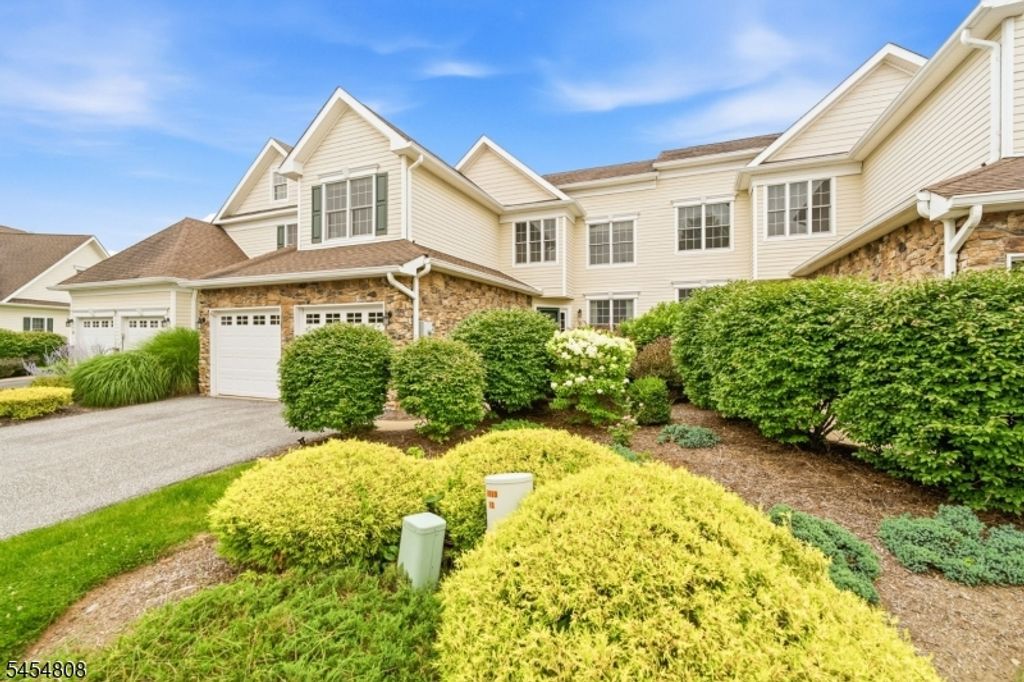 56 Briar Ct, Hardyston Twp., NJ 07419 — photo 2