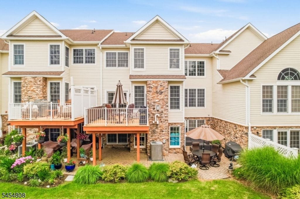 56 Briar Ct, Hardyston Twp., NJ 07419 — photo 4