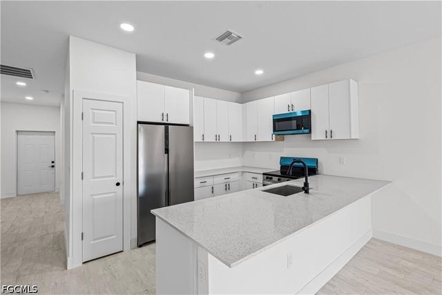 2220 Kenneth AVE S, Lehigh Acres, FL 33973