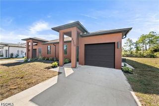 2220 Kenneth AVE S, Lehigh Acres, FL 33973