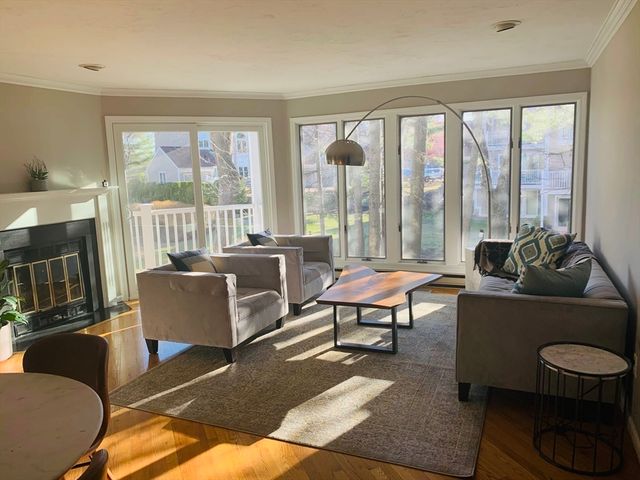 46 Pointe Rok 46, Worcester, MA 01604