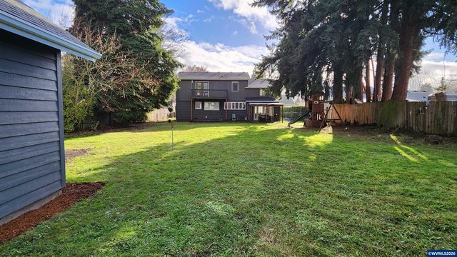 641 Dietz Av NE, Keizer, OR 97303