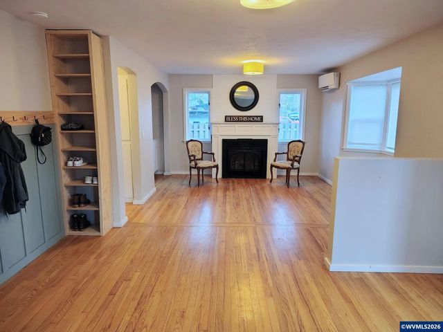 641 Dietz Av NE, Keizer, OR 97303