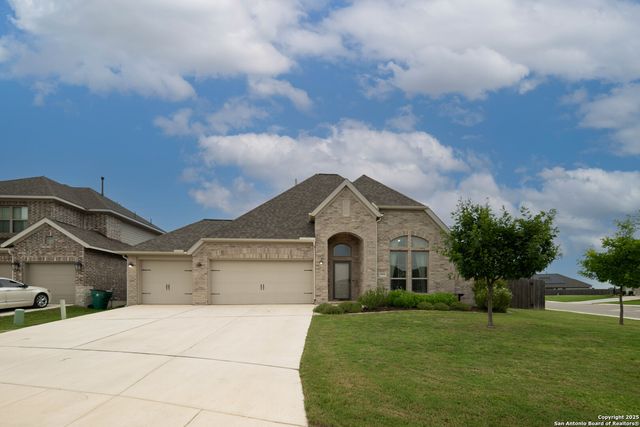 1900 Edgecreek, Seguin, TX 78155