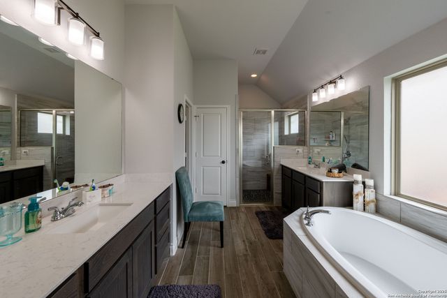 1900 Edgecreek, Seguin, TX 78155