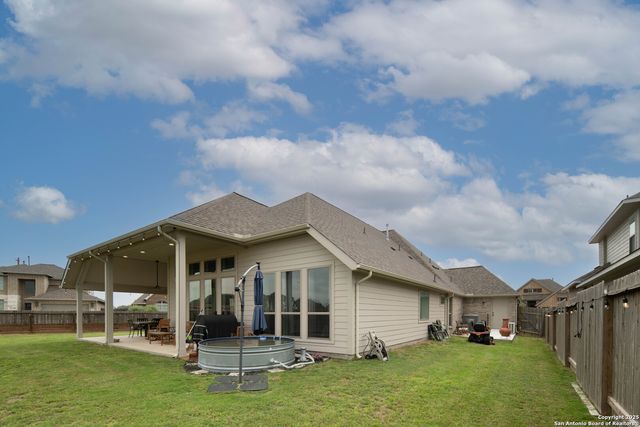 1900 Edgecreek, Seguin, TX 78155