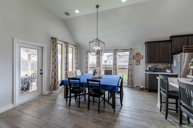 1900 Edgecreek, Seguin, TX 78155