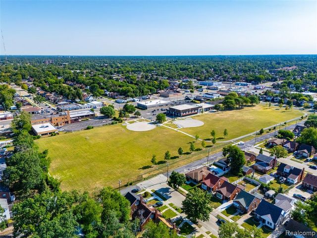 18600 Mendota Street, Detroit, MI 48221