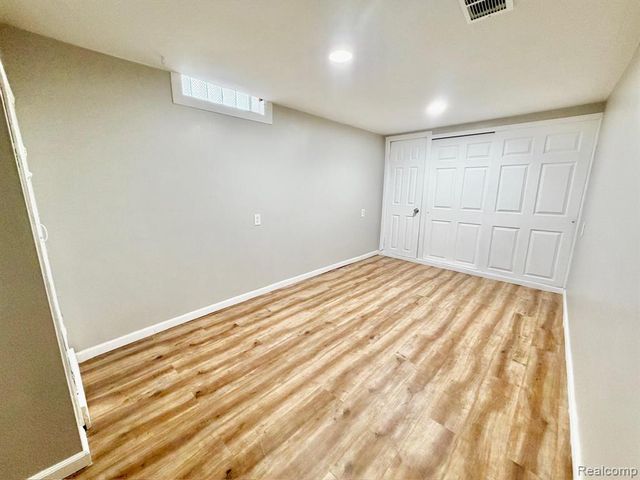 32458 Linderman Avenue, Warren, MI 48093